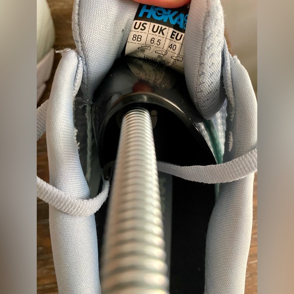 HOKA Women’s 8B Arahi 6 Running Sneaker Shoes - Picture 10 of 10